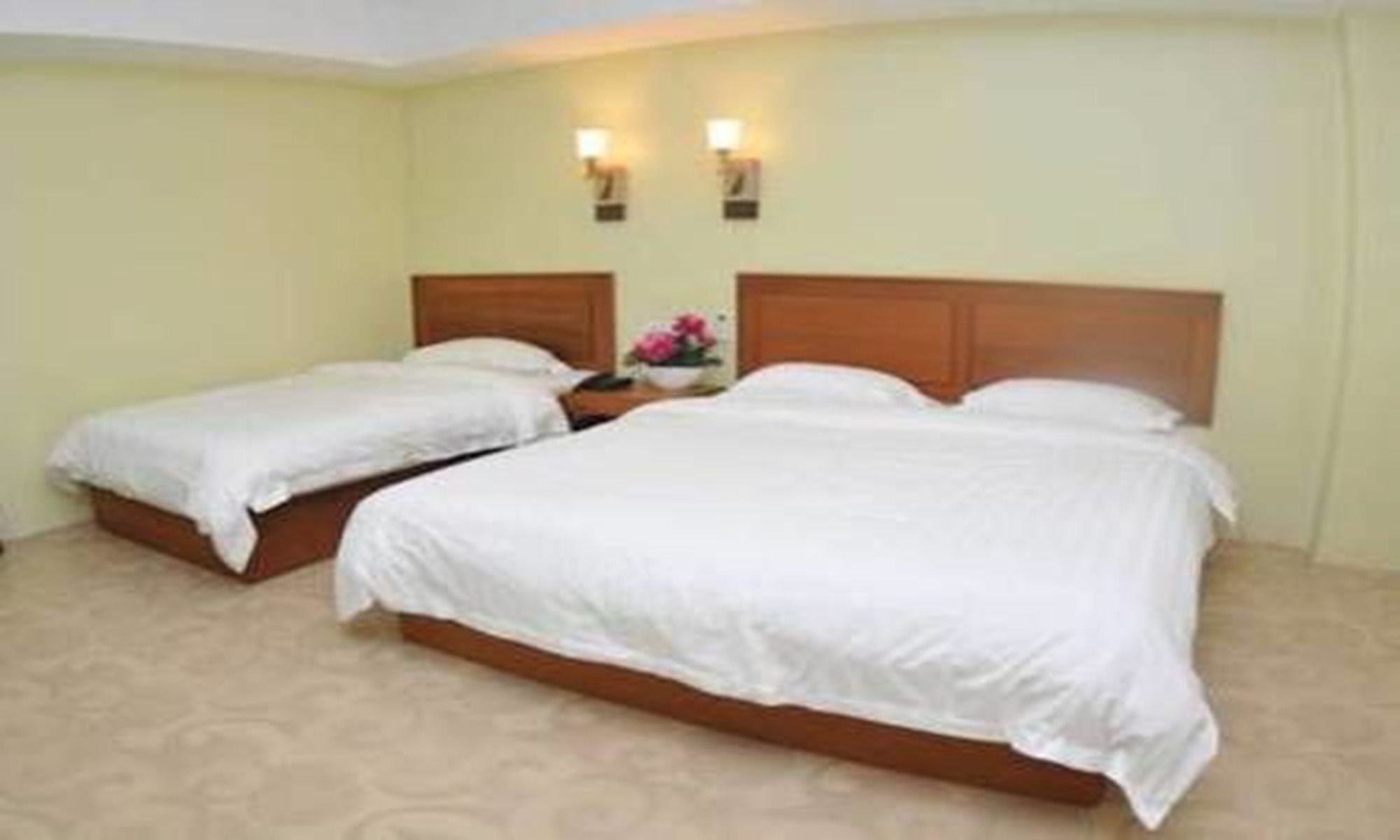 Shwe Phyu Hotel Mandalay Exterior foto