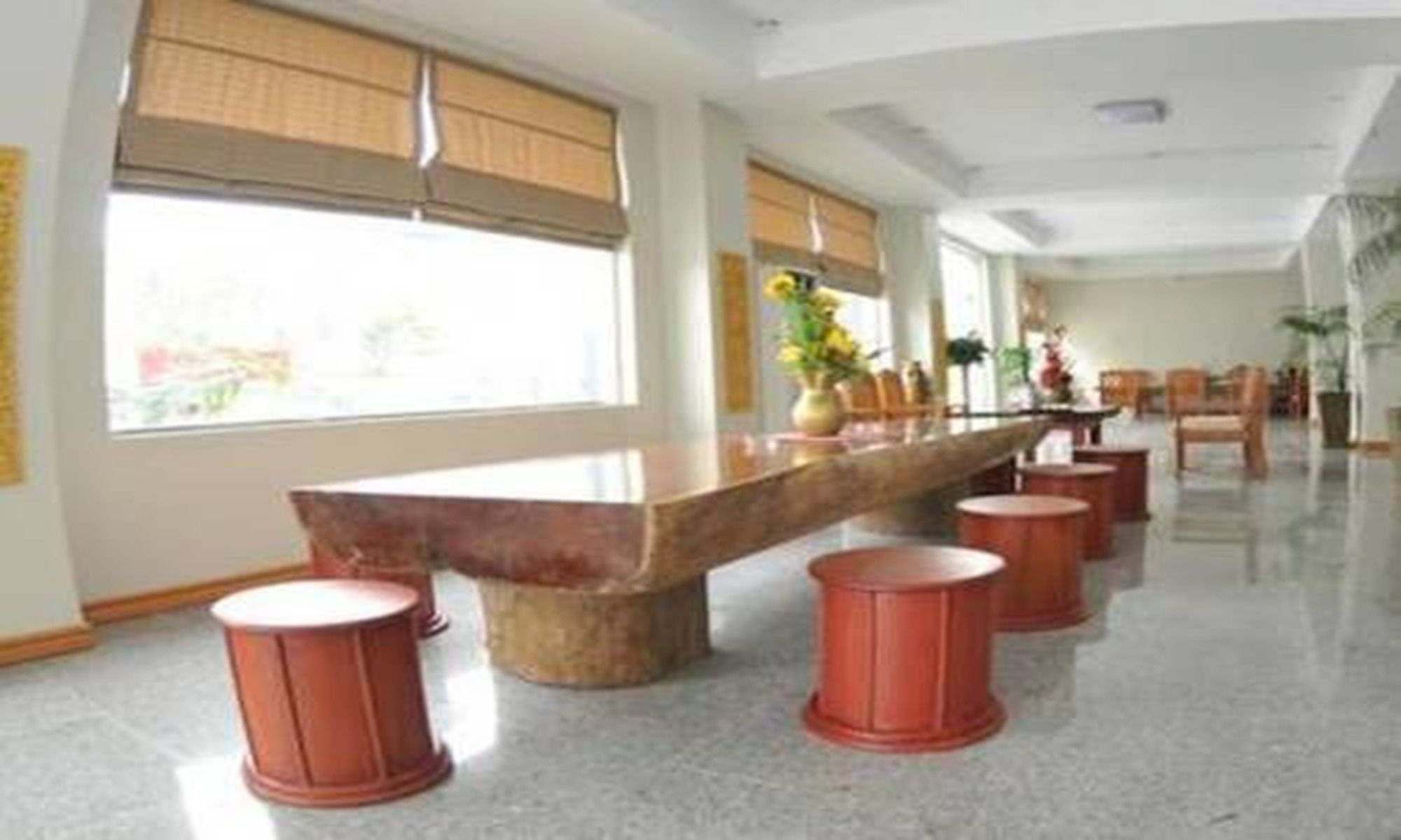 Shwe Phyu Hotel Mandalay Exterior foto